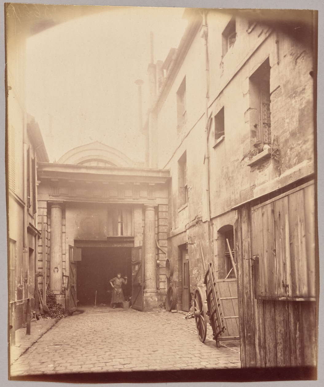 Capilla, rue Saint-Jacques de Eugène Atget