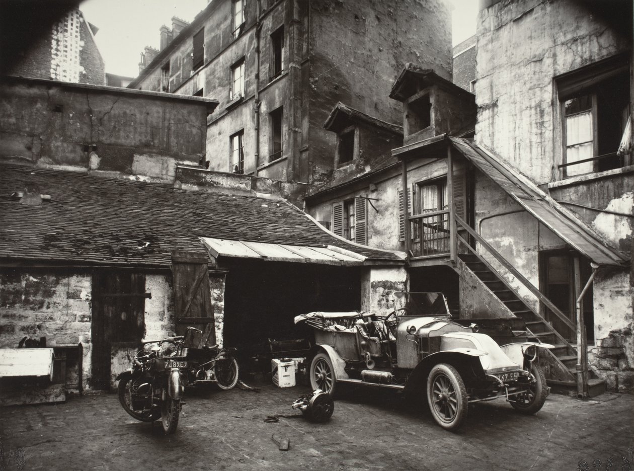 Patio, Rue de Valence de Eugène Atget
