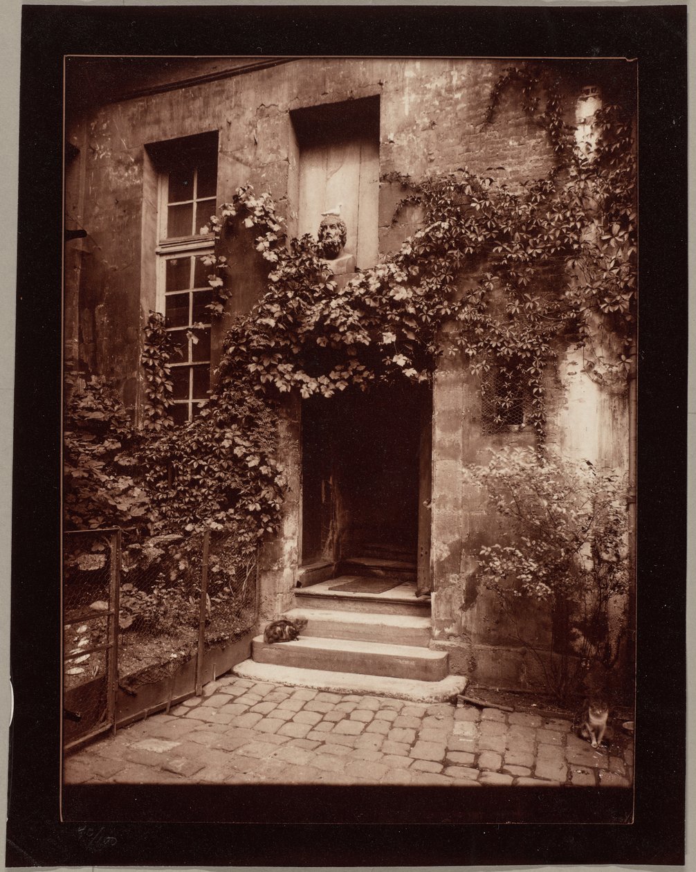 Patio en Ruan de Eugène Atget
