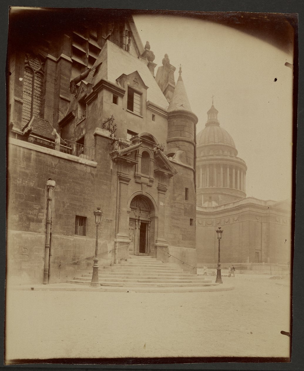 [Iglesia de Saint-Étienne-du-Mont y Panteón] de Eugène Atget