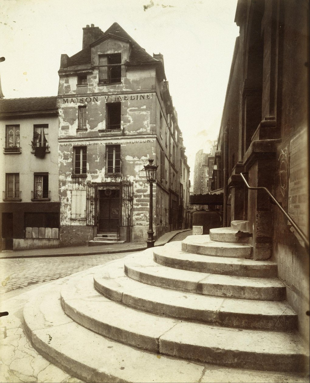 Rue de la Montagne-Sainte-Geneviève de Eugène Atget