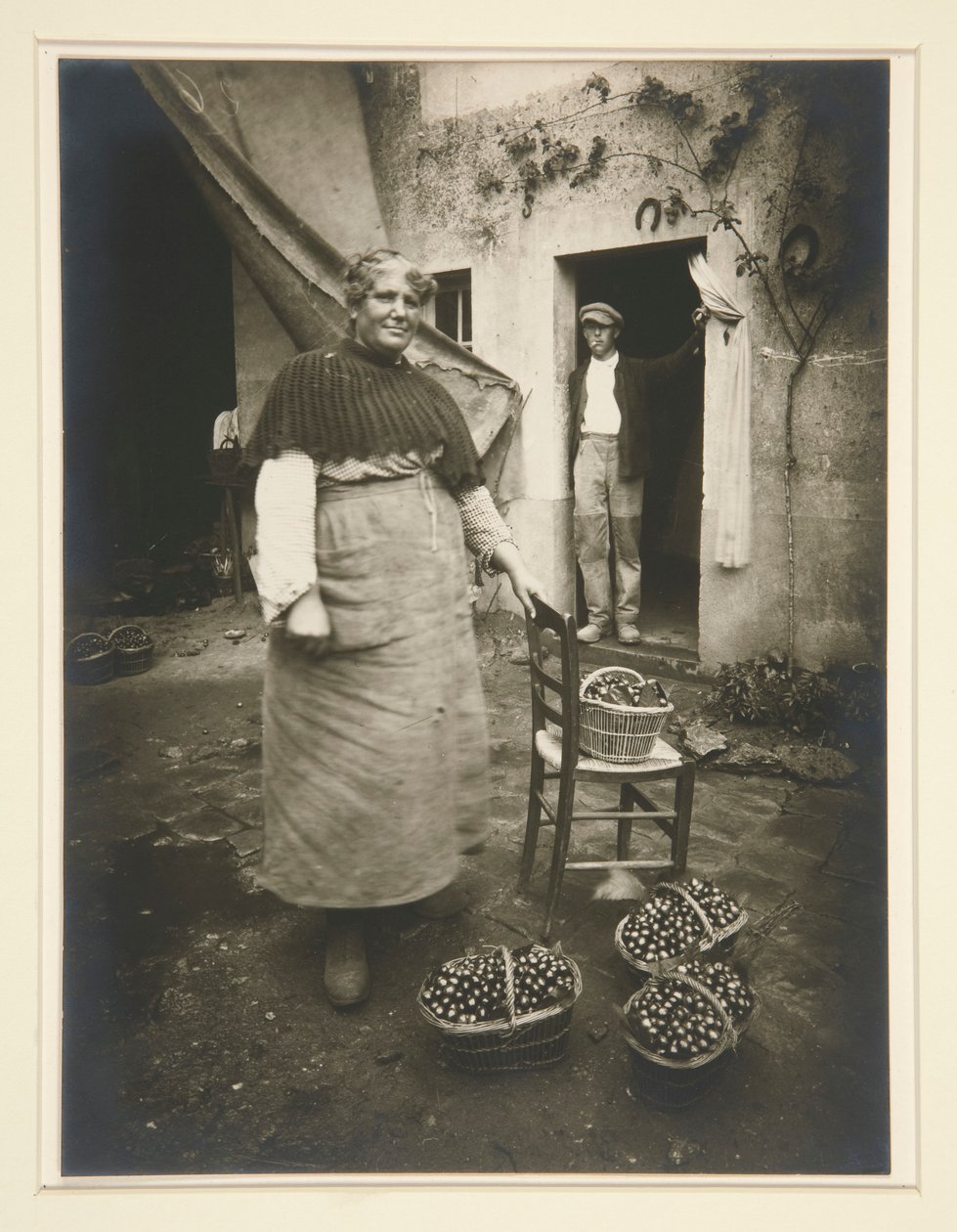 Mujer de Verrières de Eugène Atget