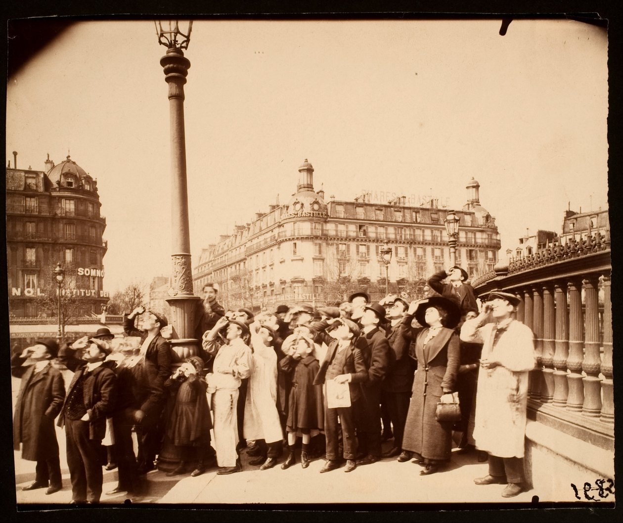 El eclipse, abril 1912 de Eugène Atget