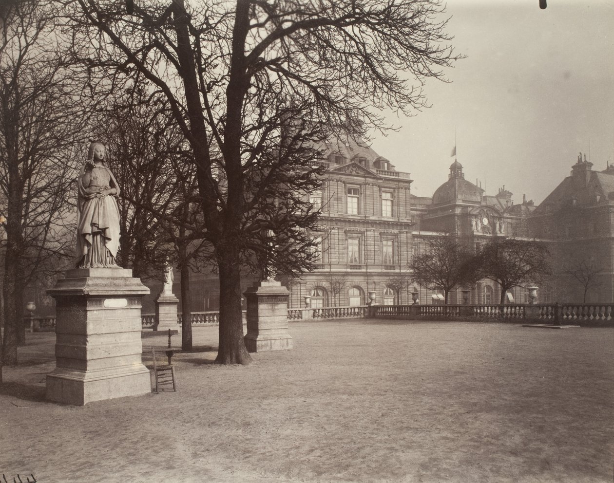 Luxemburgo, Ana de Bretaña,1923-1926 (foto) de Eugène Atget