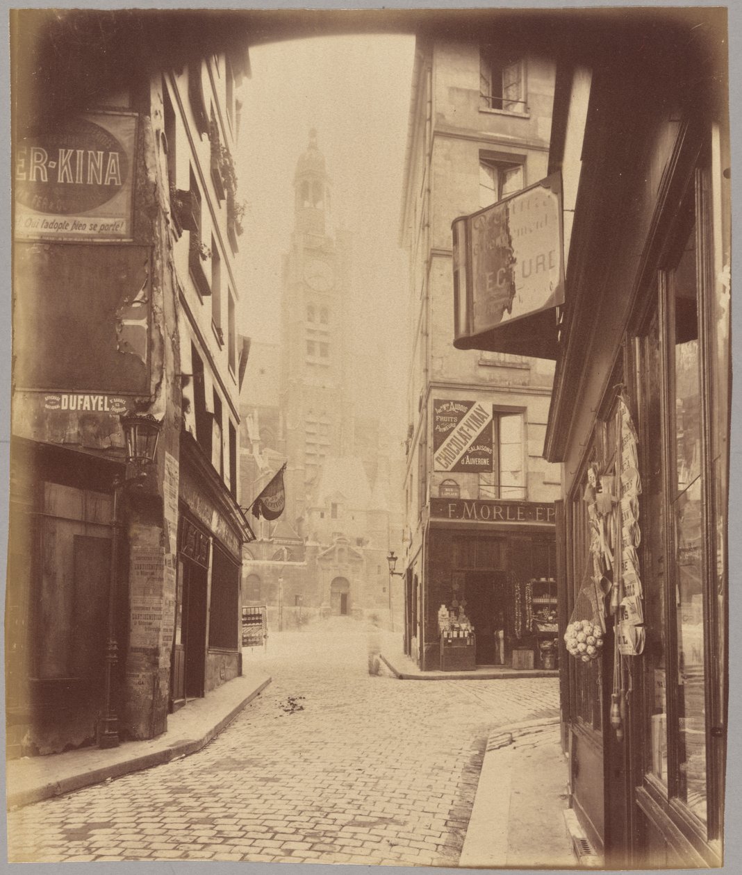 Saint-Étienne-du-Mont, rue de la Montagne Sainte-Geneviève de Eugène Atget