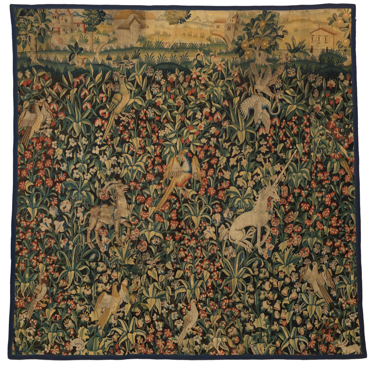 Fragmento de tapiz Mille fleurs con animales, pájaros y paisaje, c.1500 (lana) de European School