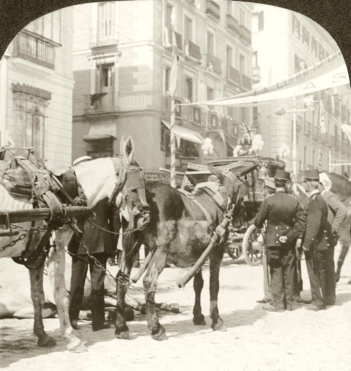 Coche de Estado, Calle Mayor, Madrid de Excelsior Stereoscopic Tours