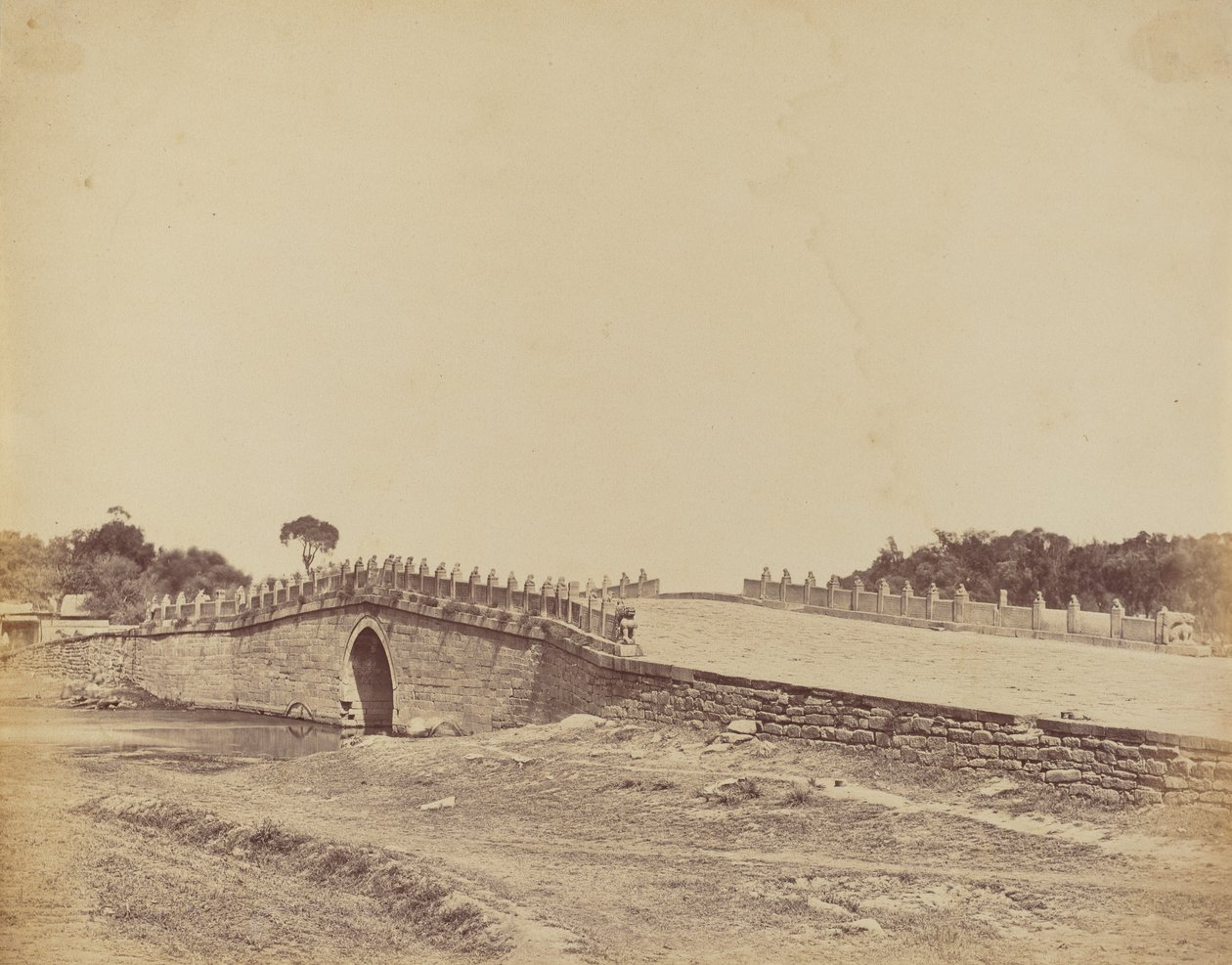 Puente de Palichian cerca de Pekín, escena de la lucha con las tropas imperiales chinas, 21 de septiembre de 1860 de Felice Beato