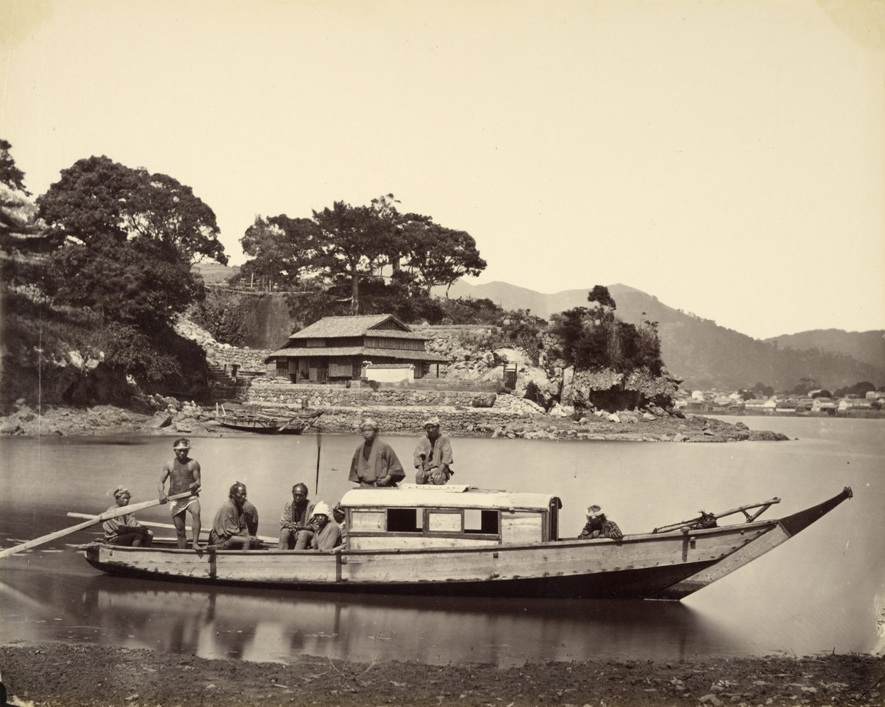[Barco japonés abandonado en el canal, Nagasaki] de Felice Beato