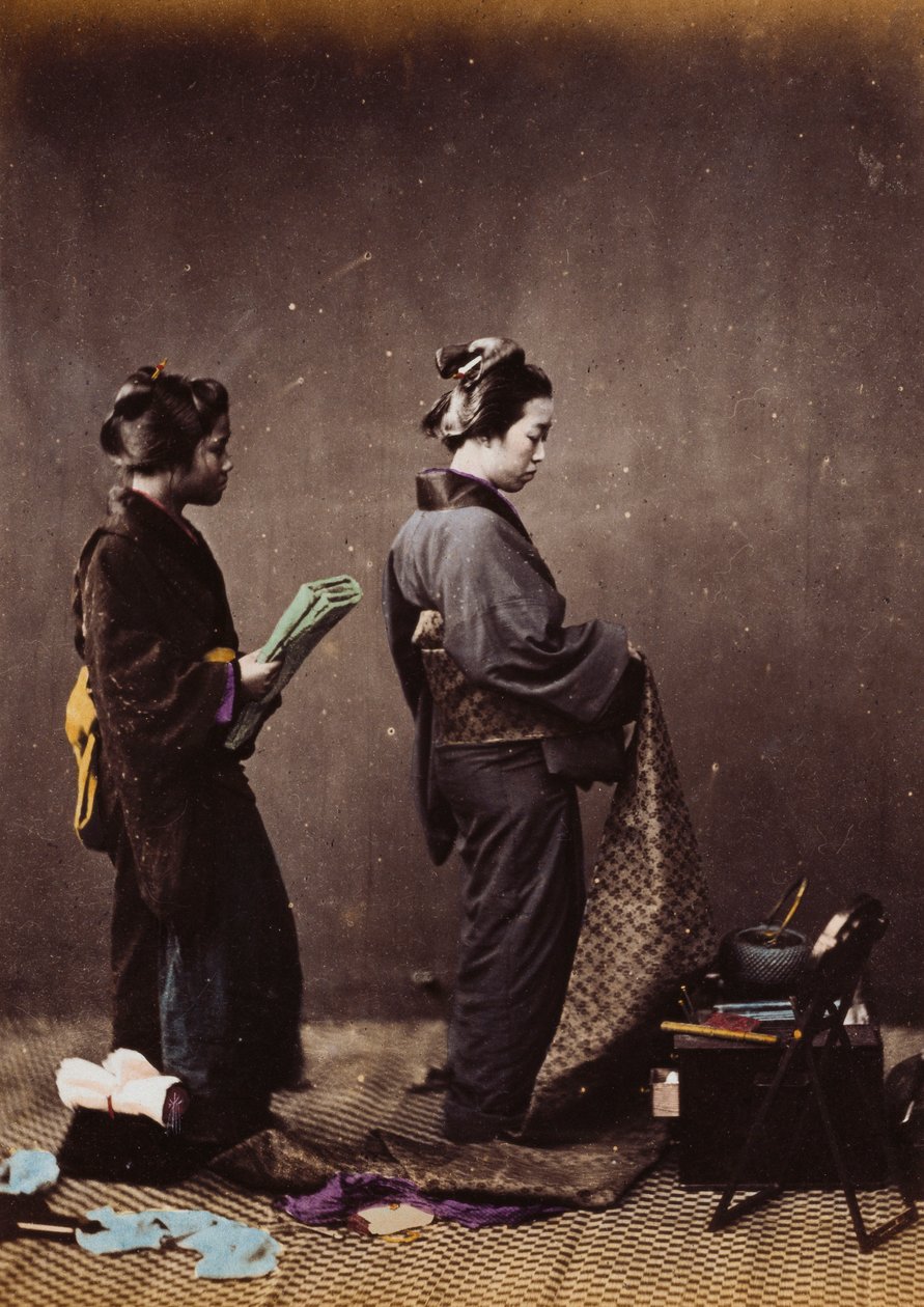 Mujeres japonesas vistiéndose, c.1870-1880 de Felice Beato