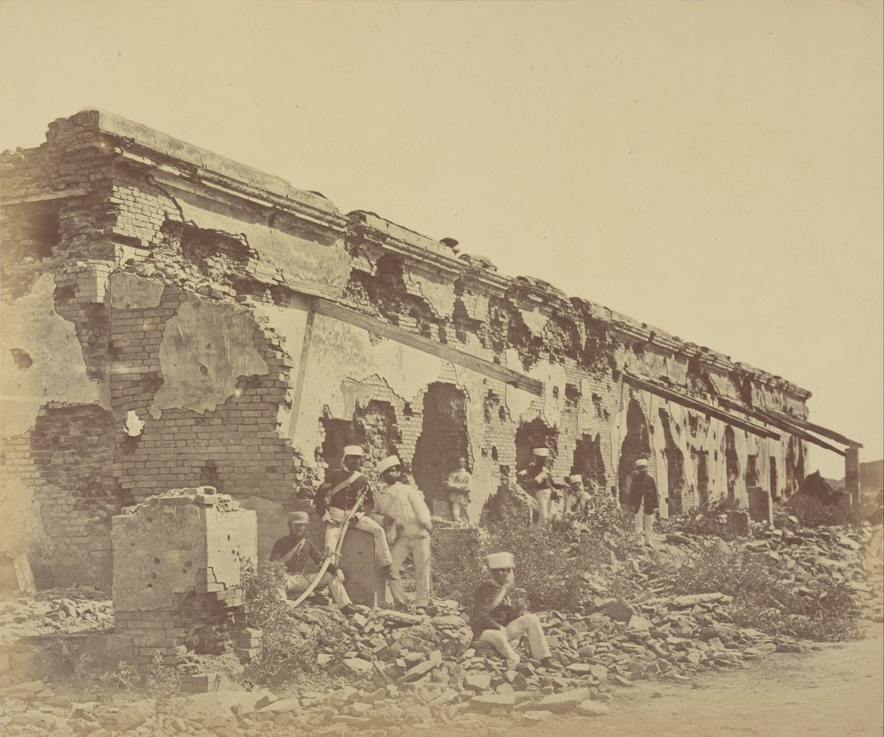 Entrincheramiento del Mayor General Sir Hugh Massy Wheeler en Cawnpore de Felice Beato