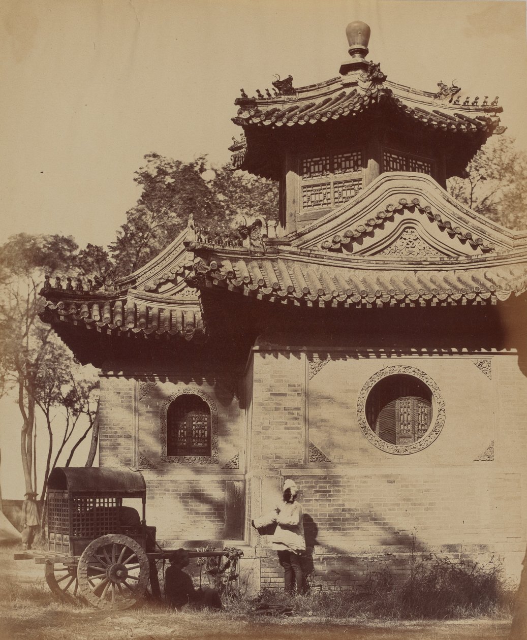Mezquita Cerca de Pekín Ocupada por el Comandante en Jefe y Lord Elgin, Octubre 1860 de Felice Beato
