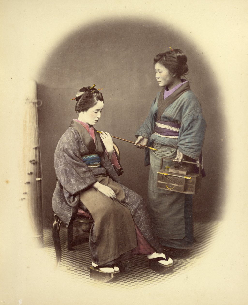 Jovencita con pipa de Felice Beato