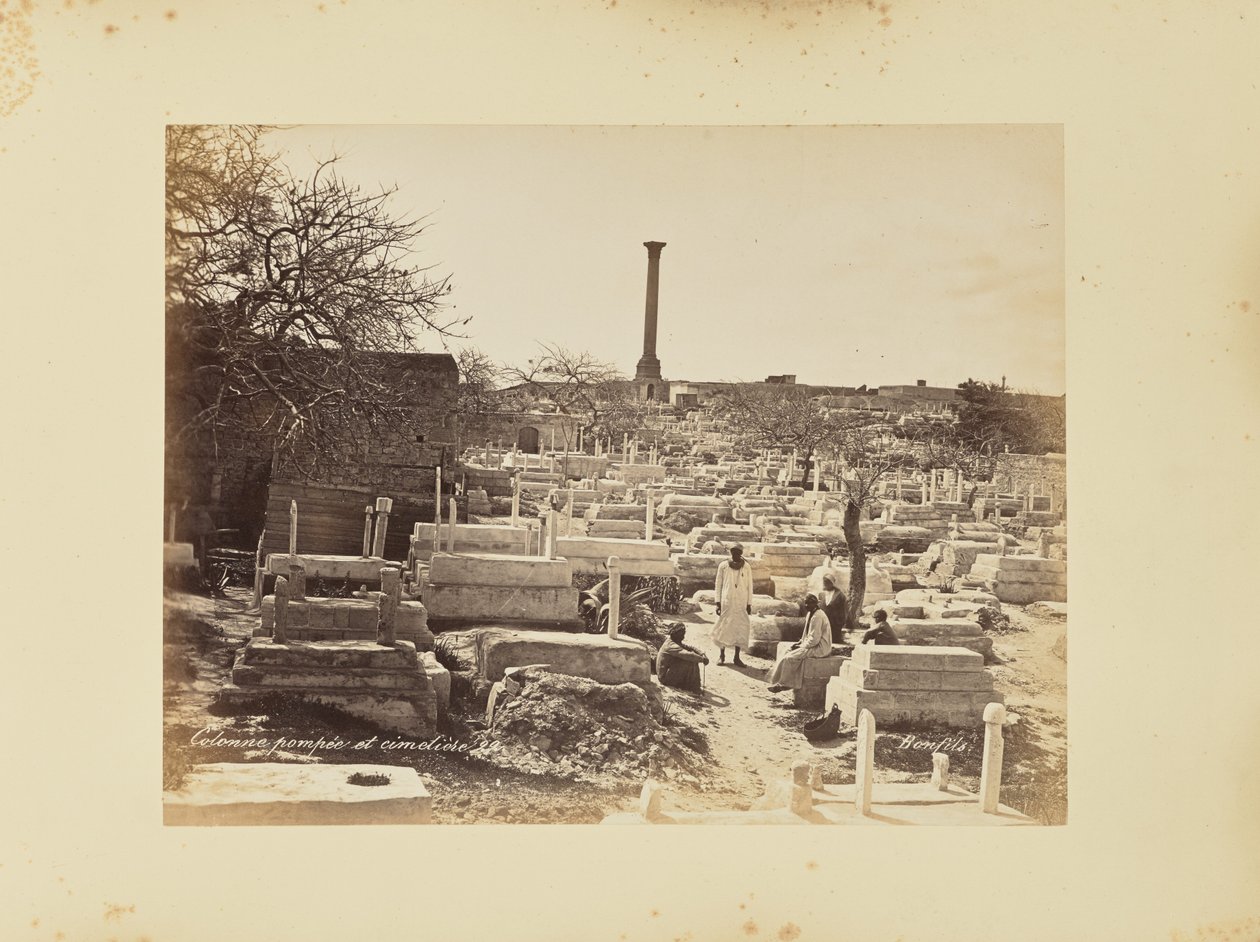 Columna de Pompeyo y cementerio de Félix Bonfils