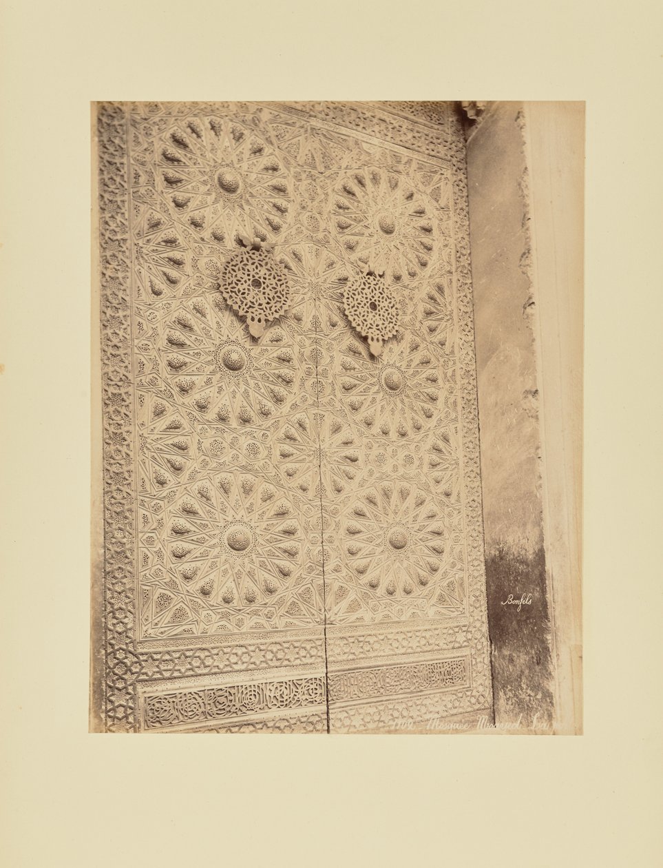 Mezquita Moayed - La puerta de Félix Bonfils