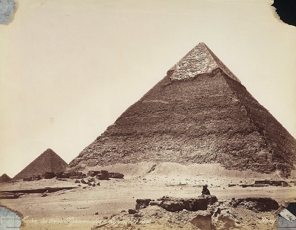 Las tres pirámides: Keops, Kefrén y Micerino, en la Necrópolis de Giza, Egipto de Félix Bonfils