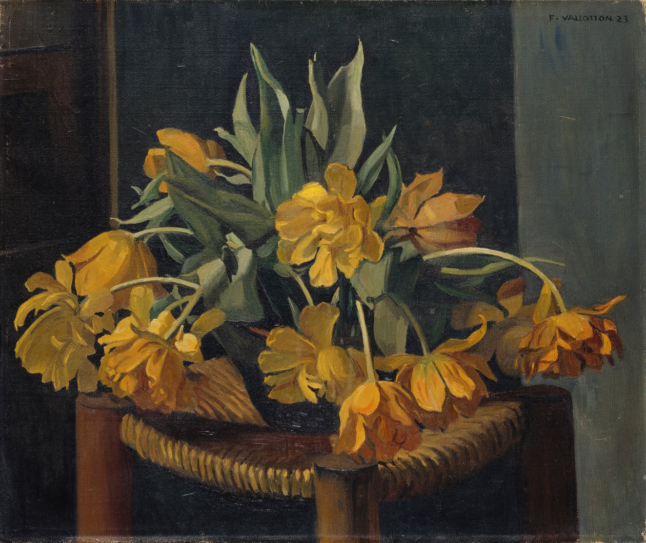 Tulipanes amarillos dobles en una silla de mimbre, 1923 de Felix Edouard Vallotton