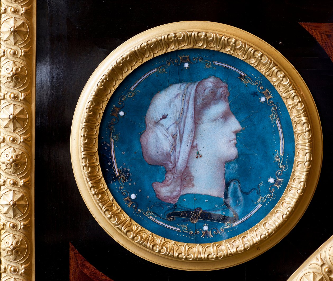 Detalle de una pieza de mobiliario que decora el escudo de armas de la familia Brignole Sale por el ebanista Guillaume Grohe (1808-1885) según un dibujo de Félix Duban (1798-1870). Apartamentos de Maria Brignole Sale De Ferrari, Duquesa de Galliera (1811-1 de Felix Louis Jacques Duban
