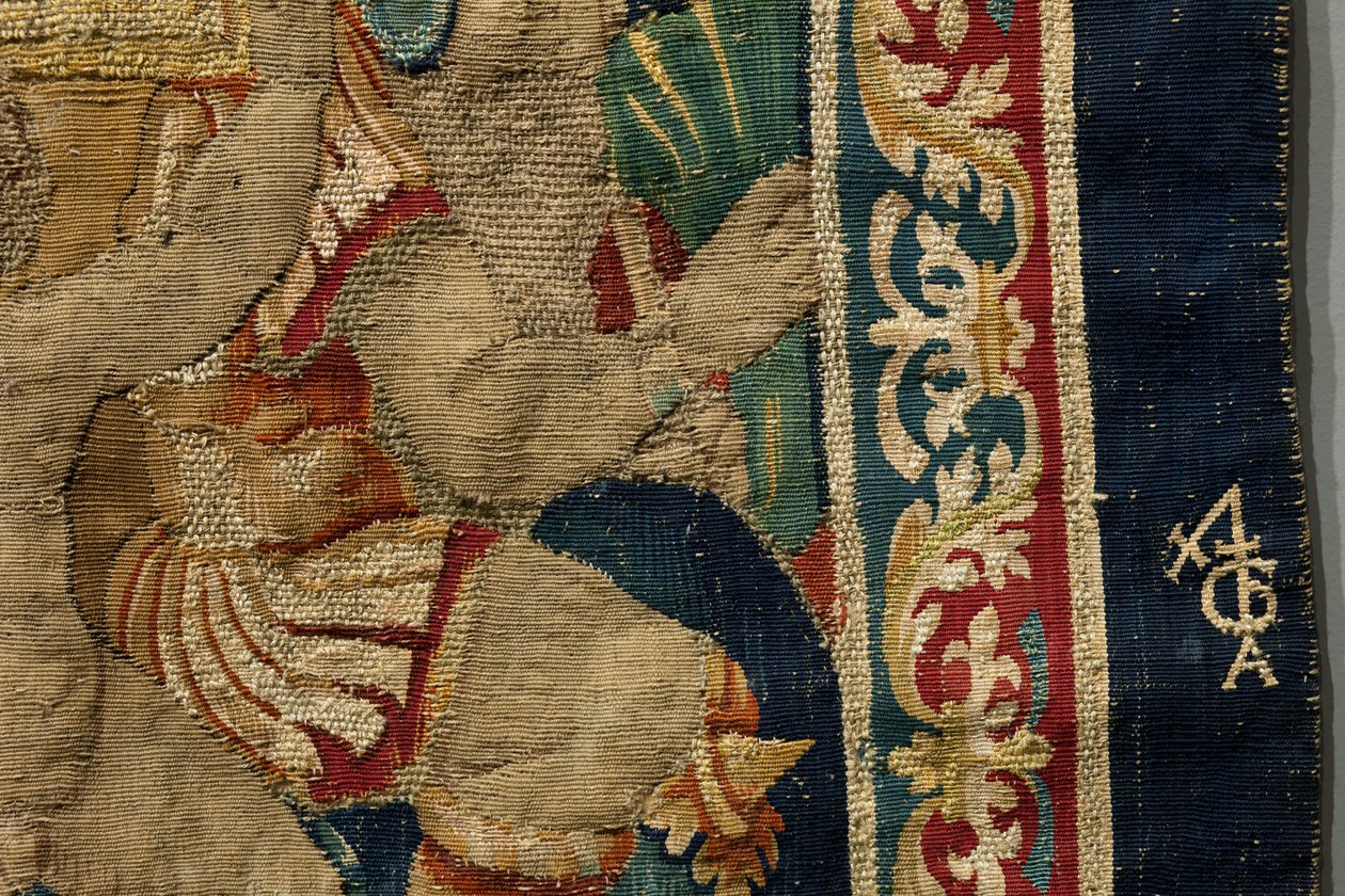Tapiz que muestra las conquistas del rey Alfonso V de Portugal, Tournai. (detalle) de Flemish School