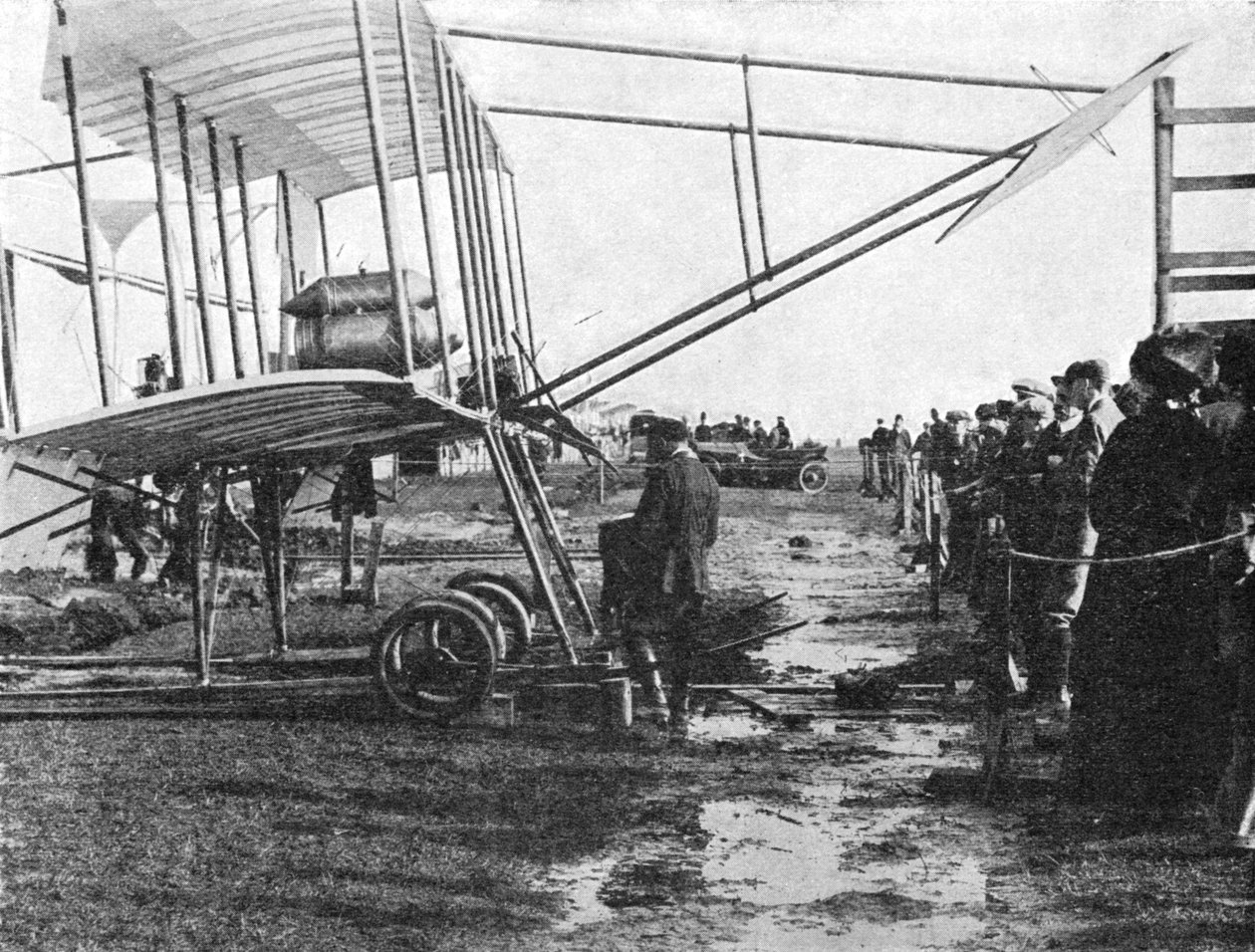Henri Farman y su biplano Gnome de 50 hp, Reunión de Aviación de Blackpool, Lancashire, 1909 de Flight Photo