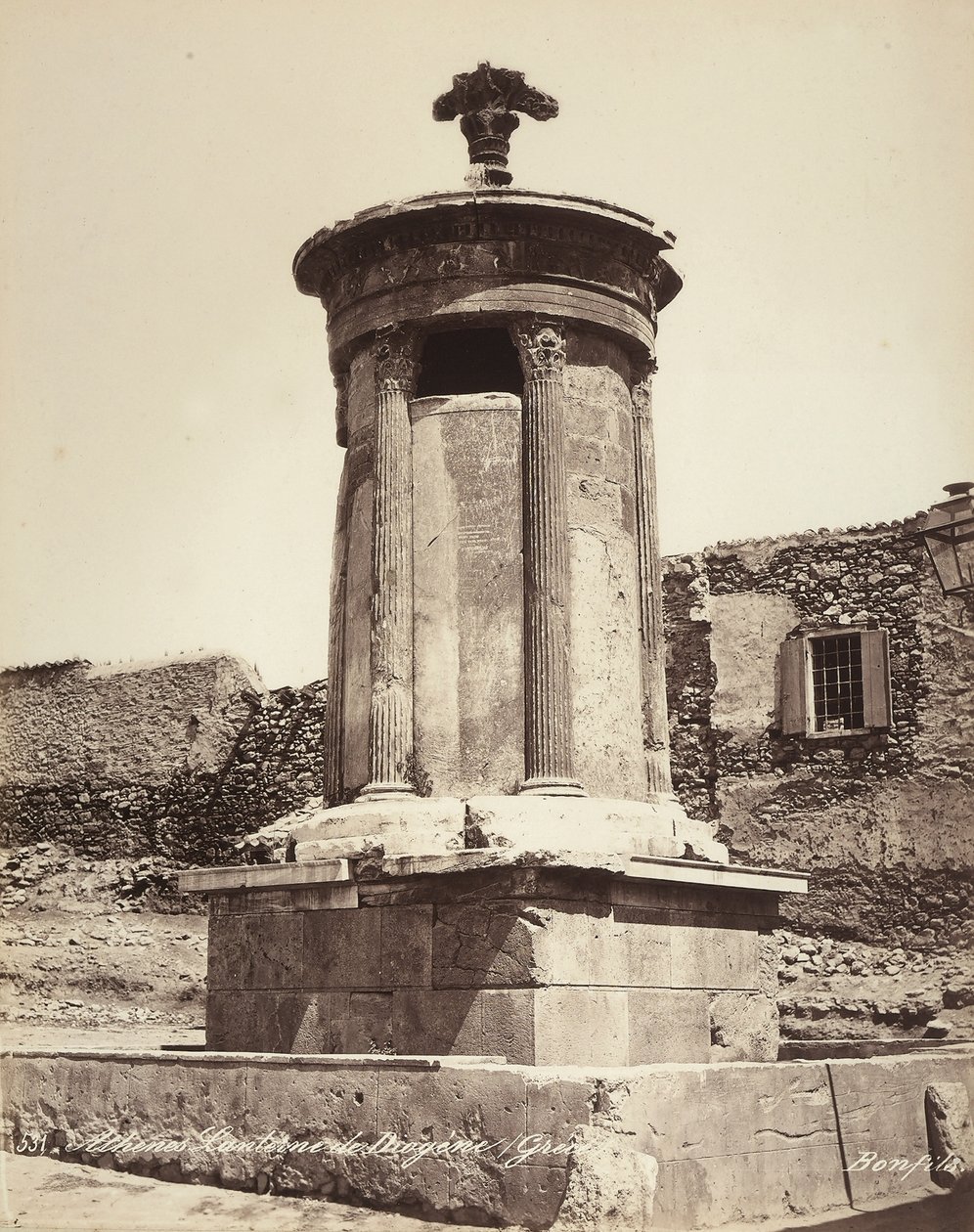 Monumento a Lisícrates, ubicado en la ciudad de Atenas de Félix Bonfils