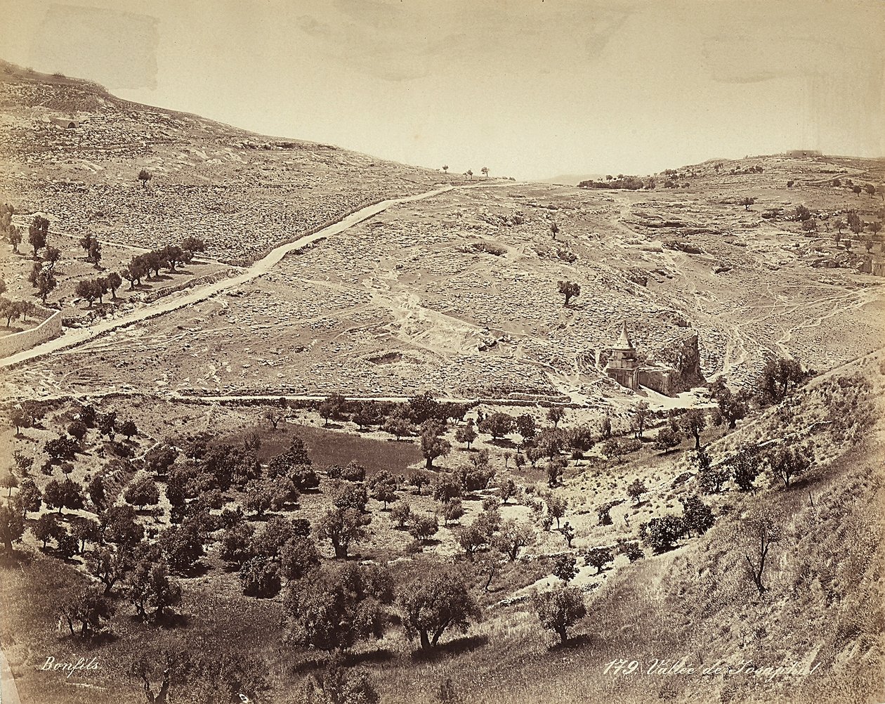 Vista panorámica del Valle del Cedrón o Josafat, en las afueras de Jerusalén de Félix Bonfils