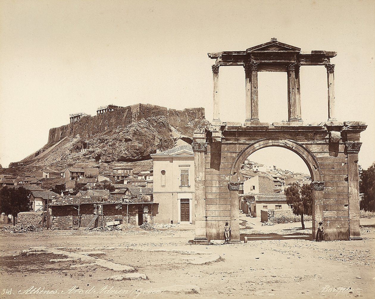 El Arco de Adriano en la Acrópolis de Atenas de Félix Bonfils
