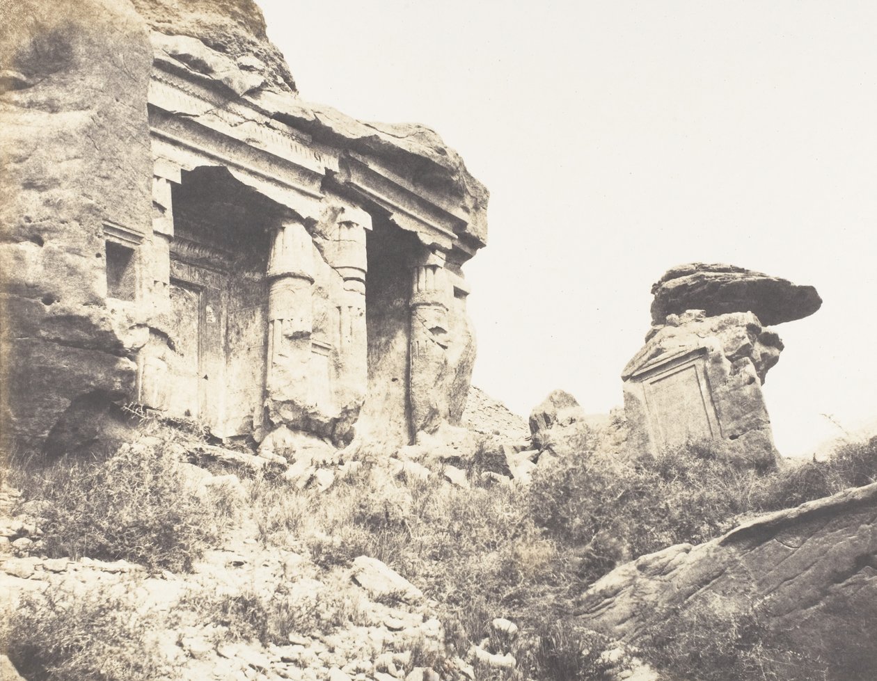 Djébel Selséleh Silsilis, Estelas arquitectónicas talladas en las C..., 1851-52, impreso 1853-54 de Félix Teynard