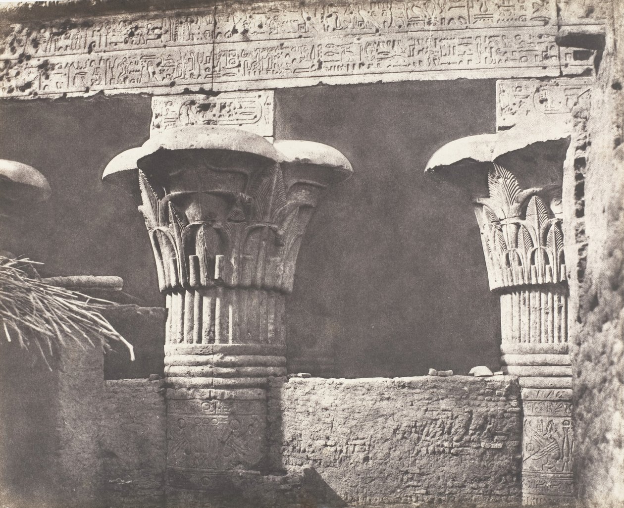 Esneh Latópolis, Construcción Ensablada - Arquitrabe, Fustes, y Capitel, 1851-52, impreso 1853-54 de Félix Teynard