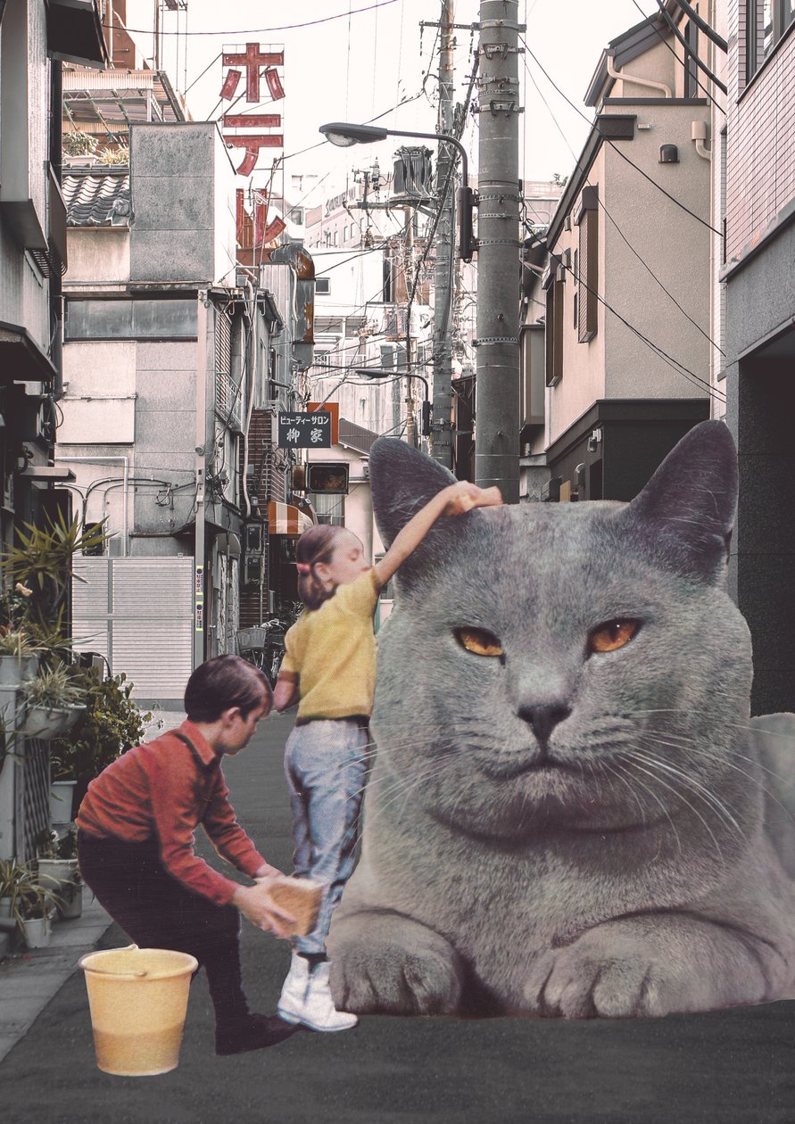 Niños lavando un gato gigante en las calles de Tokio de Florent Bodart