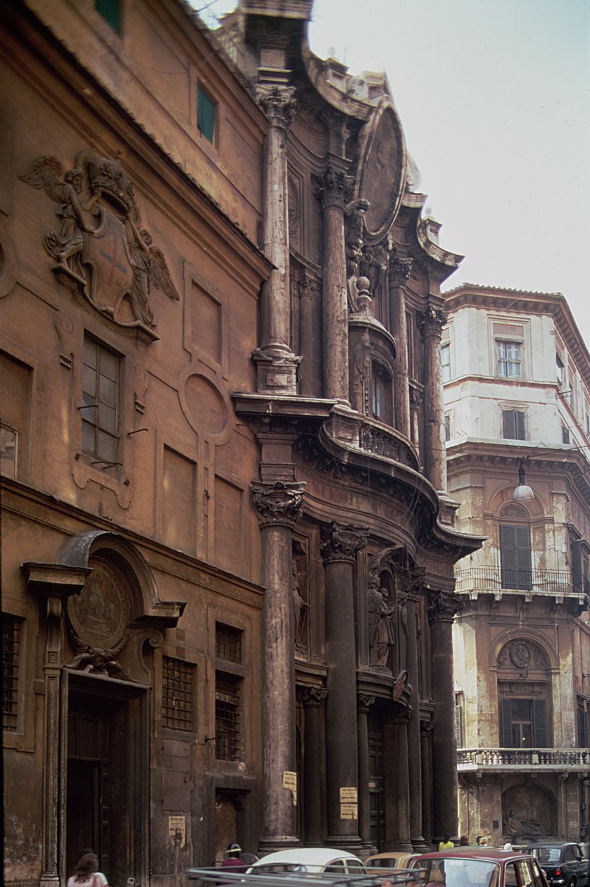 Fachadas de la iglesia y monasterio de San Carlo alle Quattro Fontane, Roma de Francesco Borromini