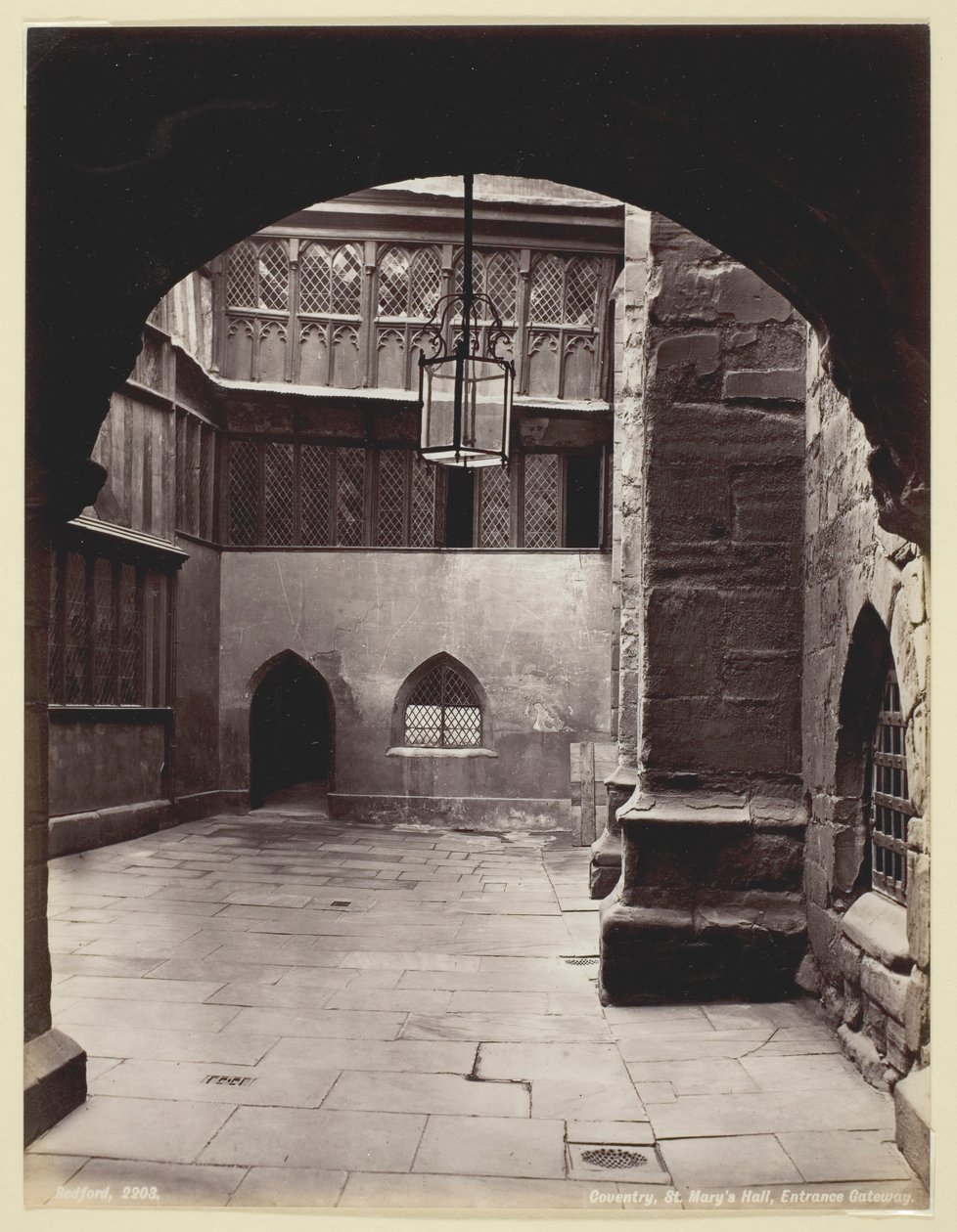 Coventry, Salón de Santa María, Entrada, 1860-94 de Francis Bedford