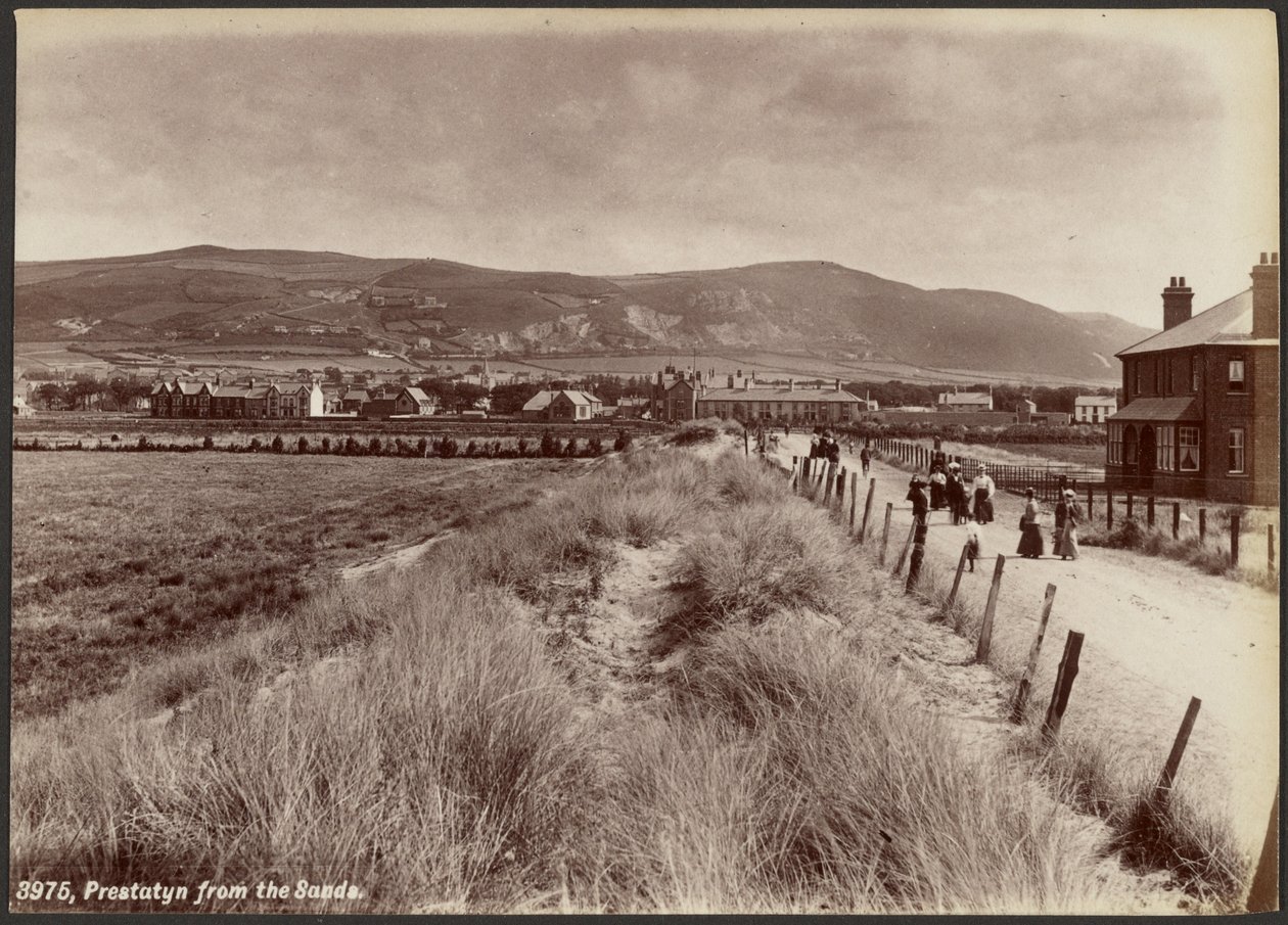 Prestatyn desde las arenas de Francis Bedford