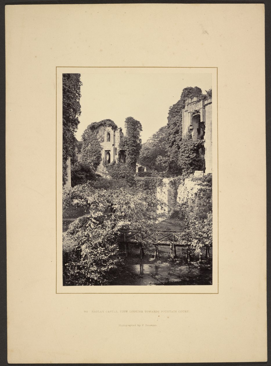 Castillo de Raglan, vista hacia Fountain Court de Francis Bedford