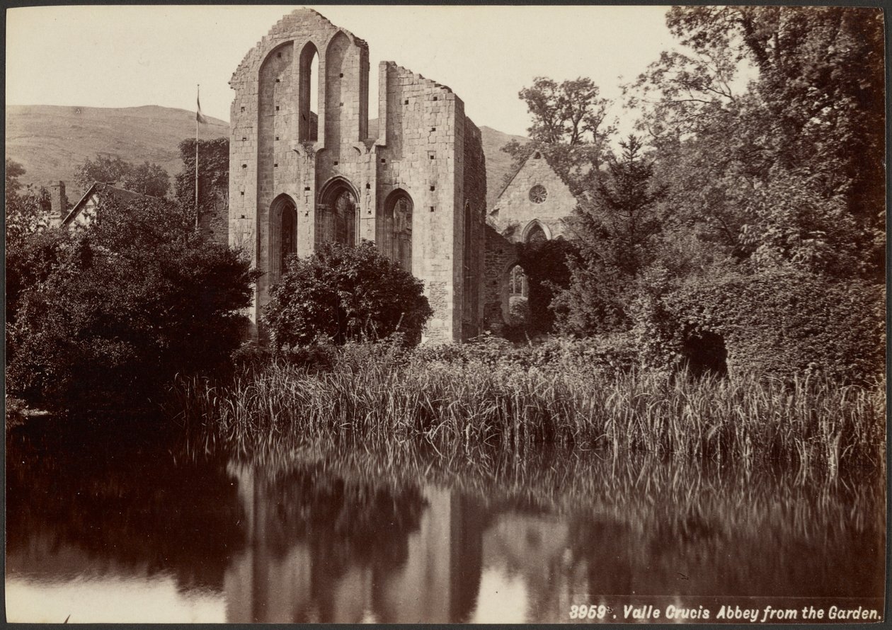 La abadía de Valle Crucis vista desde el jardín de Francis Bedford