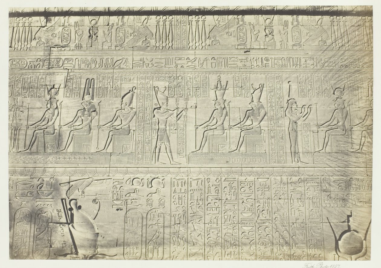 Esculturas de la Pared Exterior, Dendera, 1857 de Francis Frith