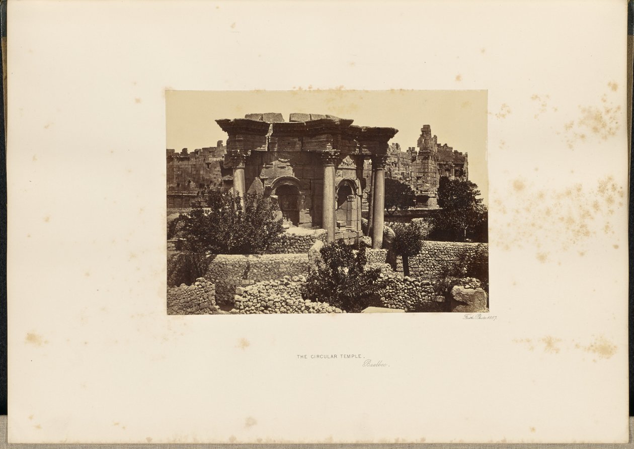 Templo circular de Baalbec de Francis Frith