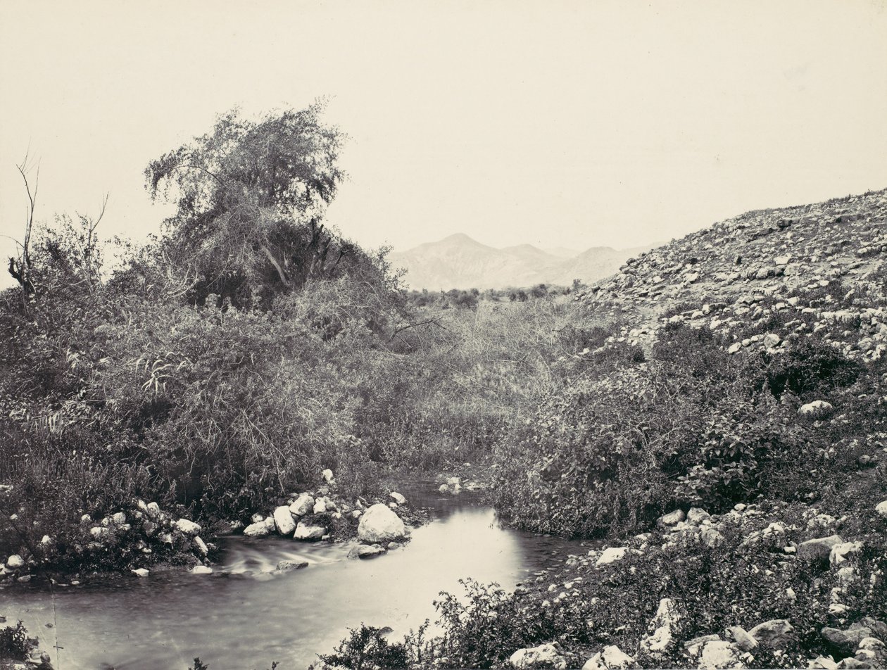 La fuente de Jericó y probable sitio de la ciudad, ca. 1857 de Francis Frith