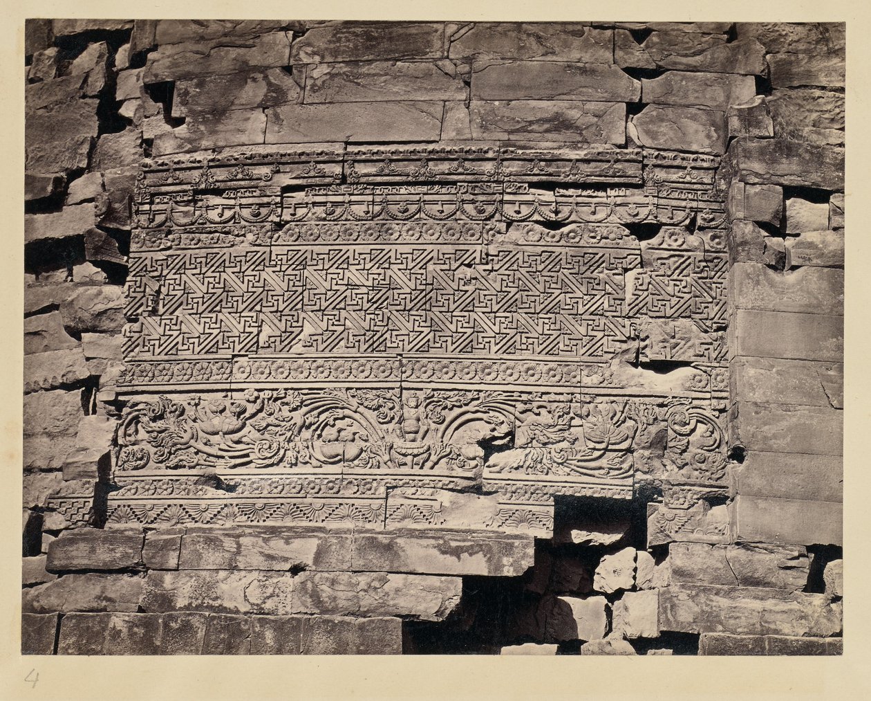 [Dhamek Stupa, Sarnath] de Francis Frith and Co.