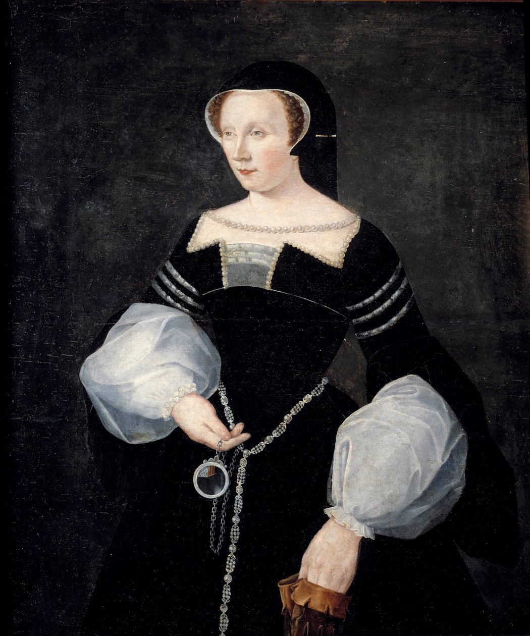 Retrato de Diana de Poitiers, Dama de Brézé, Duquesa de Valentinois (1499-1566) - vestida de luto (con traje de viuda) por su esposo Louis de Brézé, quien murió en 1531 y sosteniendo un espejo en su mano alrededor de 1550 de Francois (after) Clouet