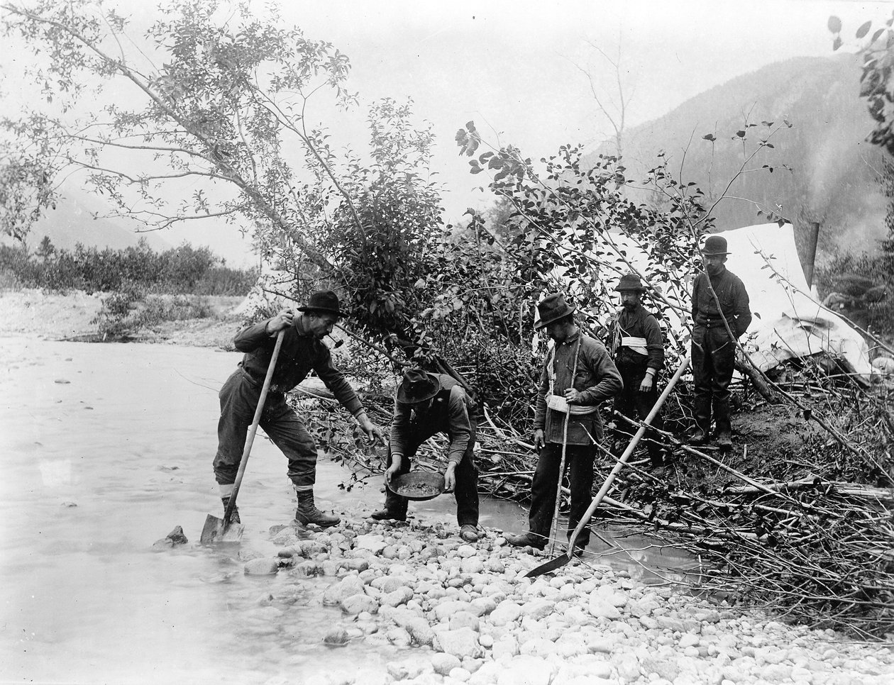 Buscando una fortuna, región de Klondike, 1897 de Frank La Roche