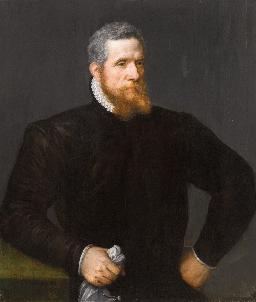 Retrato de un hombre barbudo de negro, sosteniendo un pañuelo de Frans Floris I