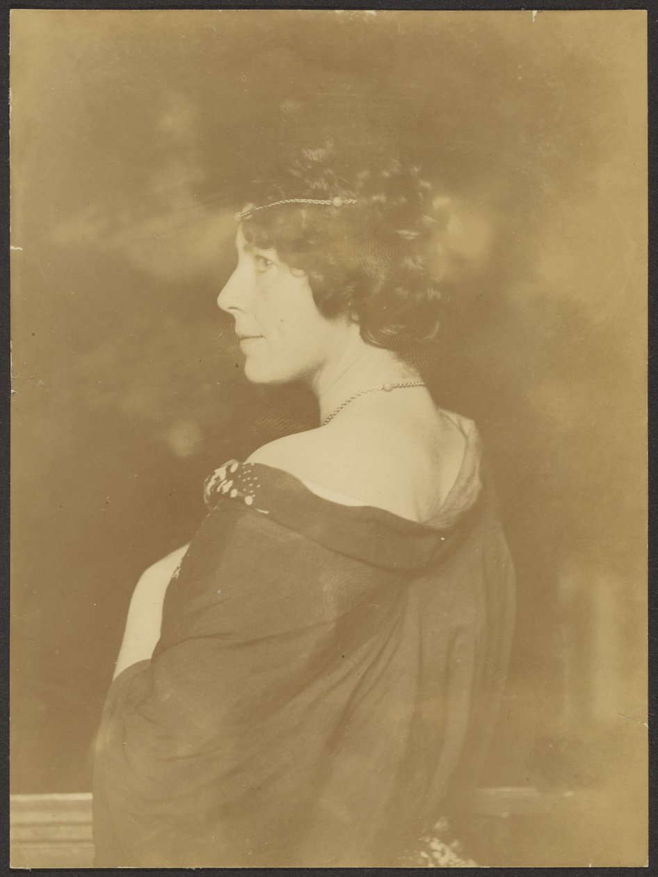 [Retrato de una mujer desconocida] de Franz von Stuck