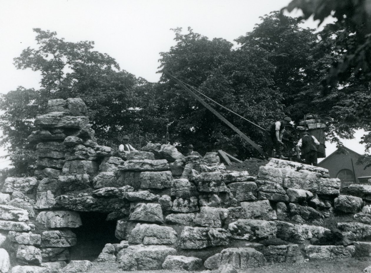 Construcción del Paddock de Antílopes en el Zoológico de Londres, junio de 1924 de Frederick William Bond