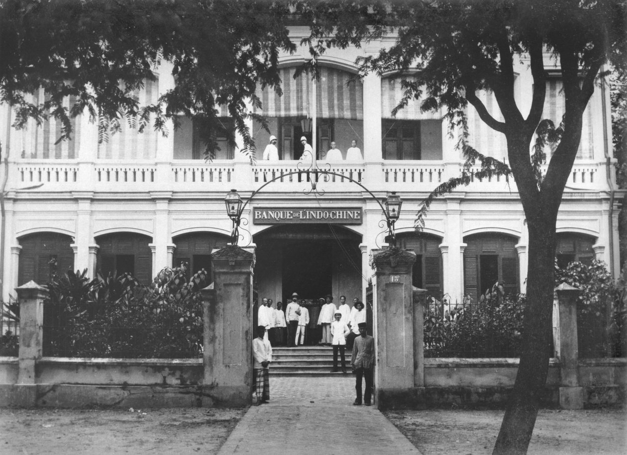 Banco de Indochina en Saigón, c.1900 de French Photographer