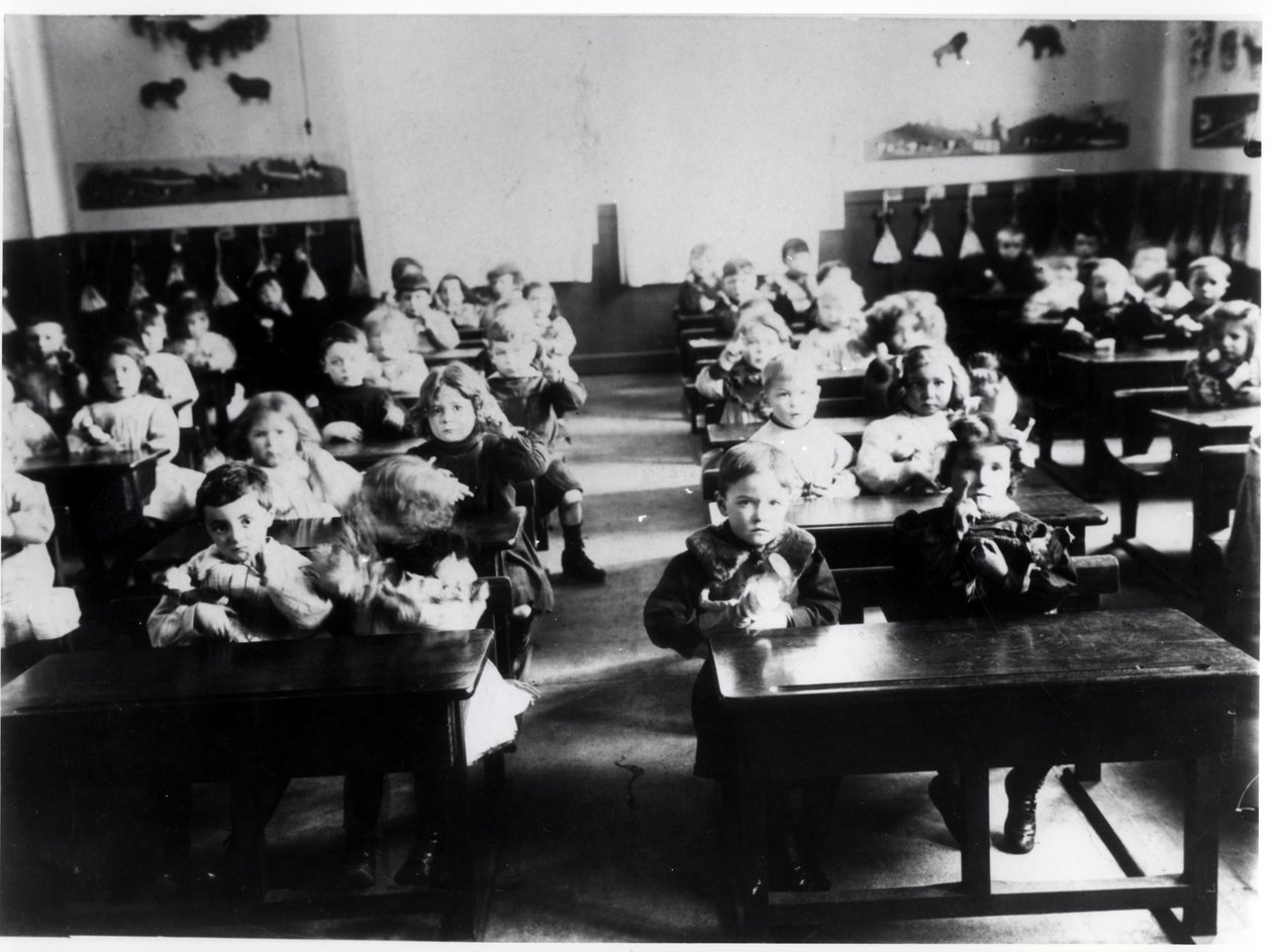 Niños en un aula de French Photographer