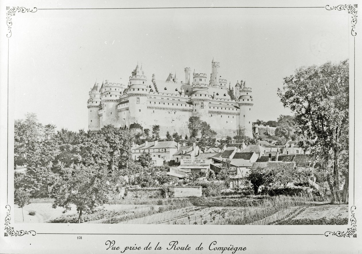 Château de Pierrefonds después de la restauración por Viollet-le-Duc de French Photographer