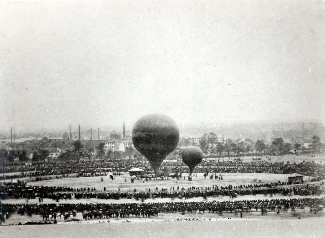El globo gigante de Felix Nadar en París, c.1863 de French Photographer
