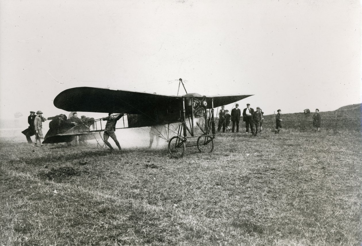 Louis Bleriot (1872-1936) en Eletot, cerca de Fecamp, c.1909 de French Photographer