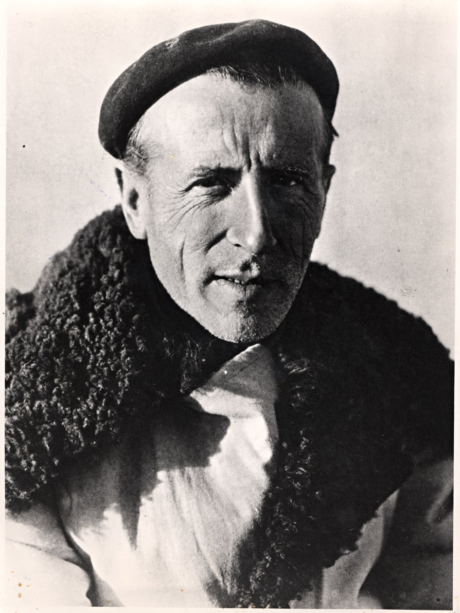 Pierre Teilhard de Chardin (1881-1955) de French Photographer